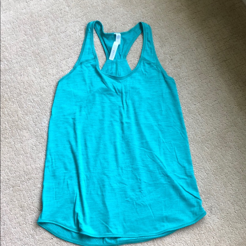Lululemon Essential tank Size 6